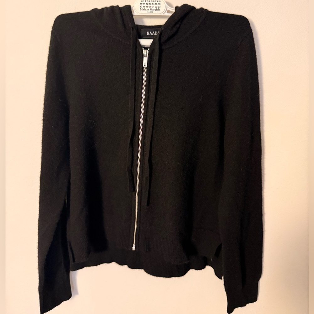 NAADAM - Signature Cashmere Cropped Zip Up Hoodie in Black - Picture 9 of 11